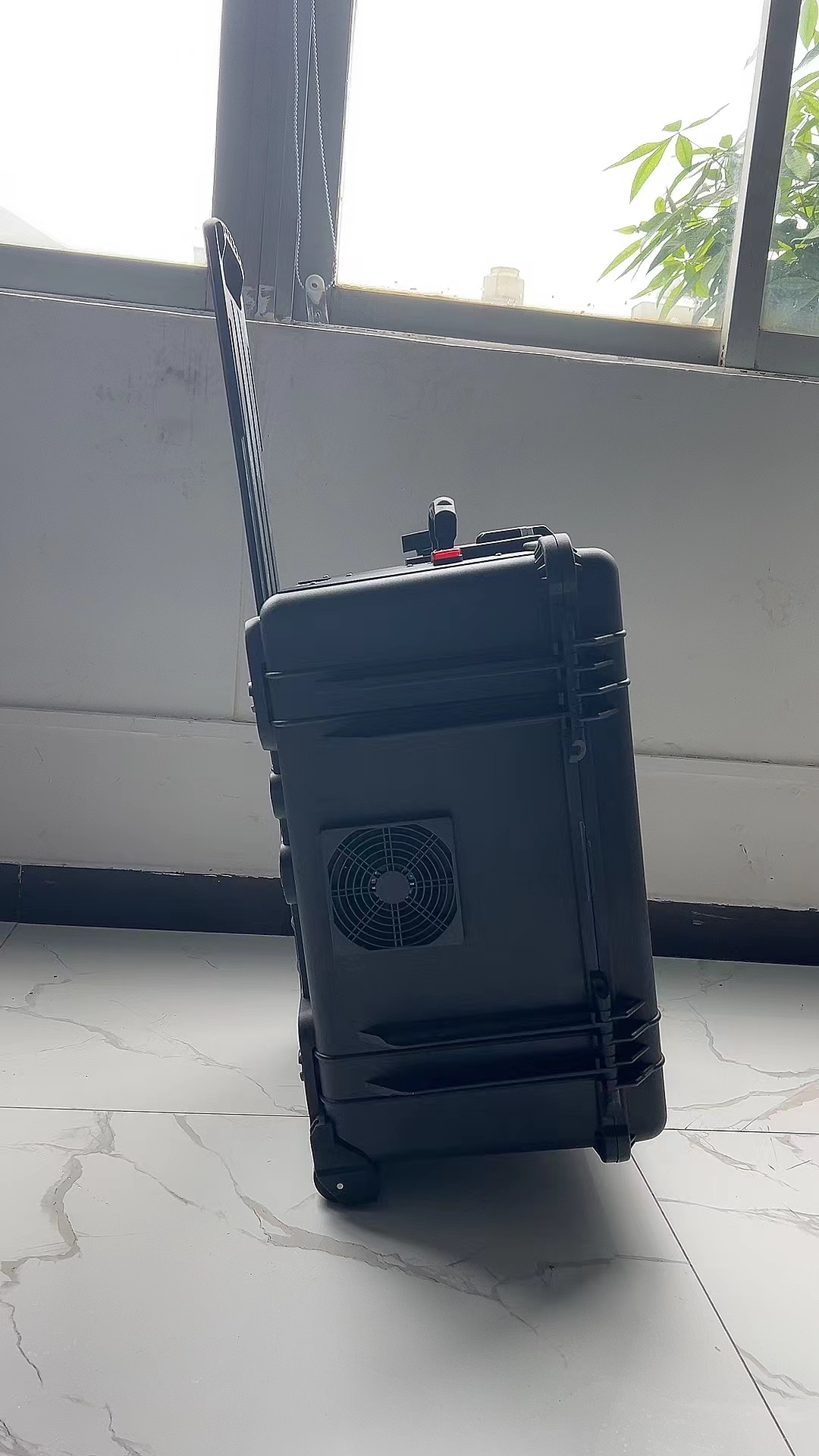 涵江手拉箱型移动通信干扰器